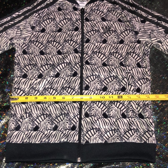 🎉Host Pick🎉 Adidas Zebra 🦓 Girls Jacket - Picture 11 of 16